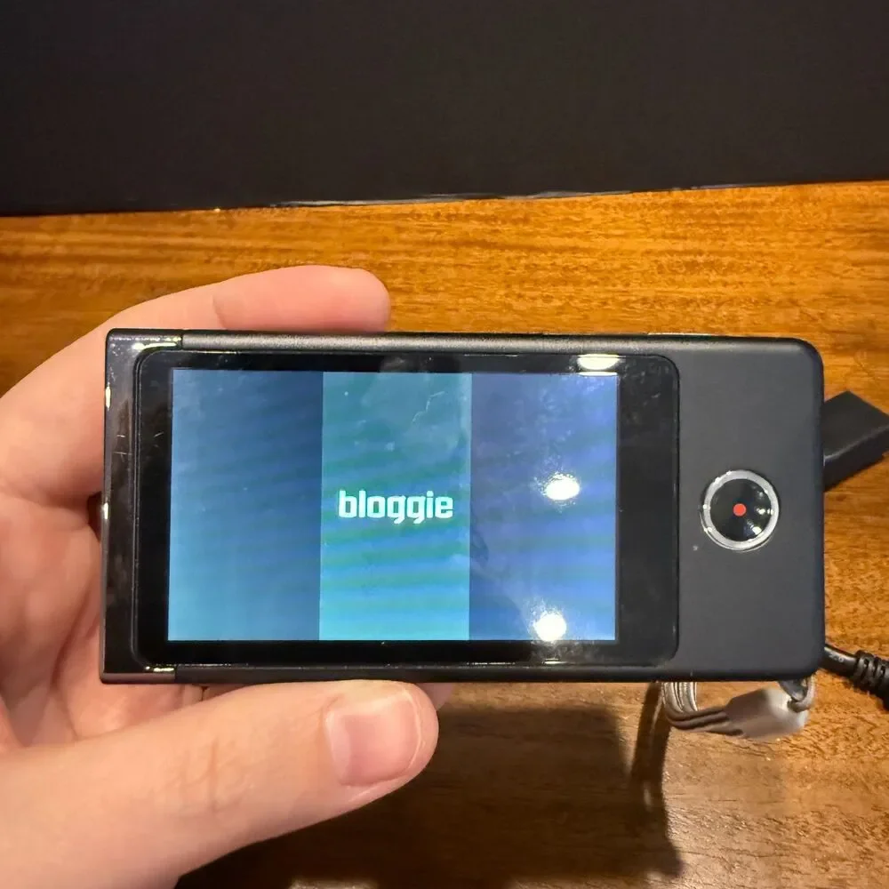 Sony Bloggie Touch MHS-TS20 8GB HD Mobile Snap Camera - Tested